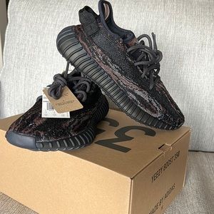 BRAND NEW Yeezy Boost 350 V2